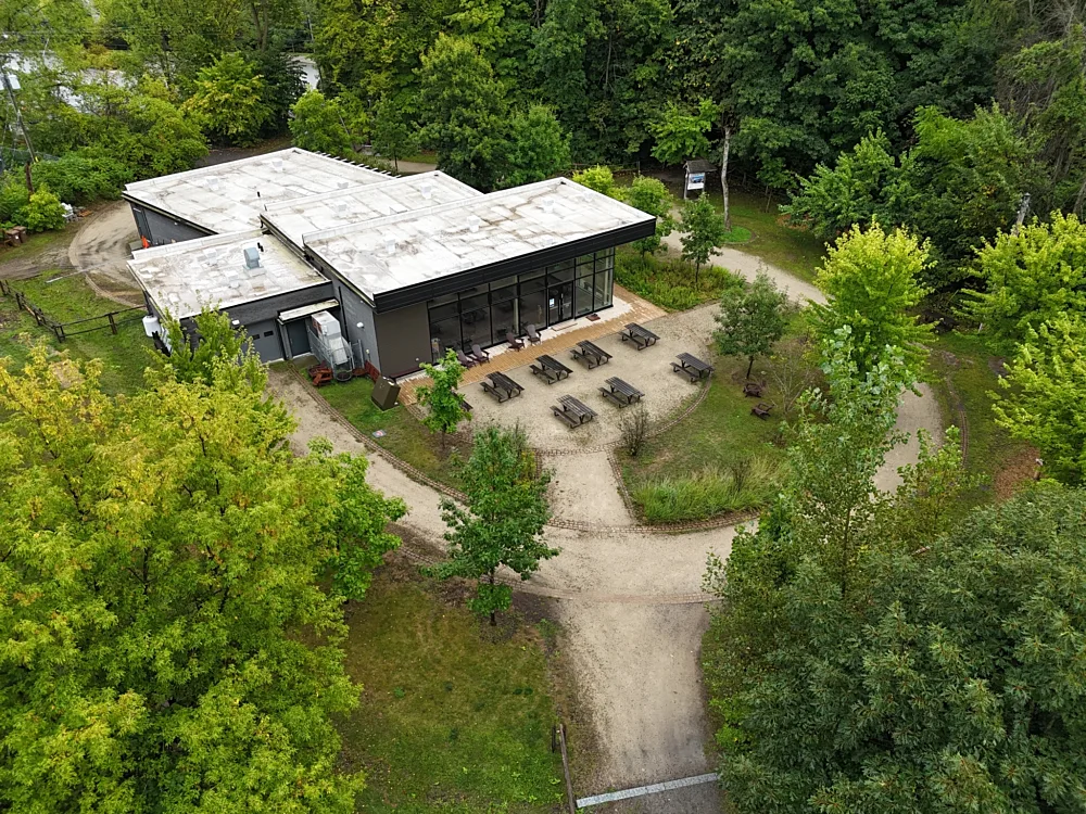 Chalet daccueil centre écologique Héritage Saint Bernard