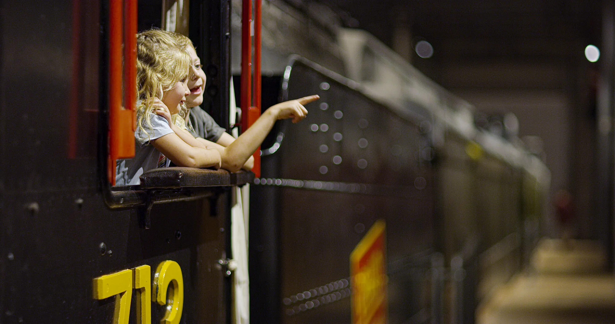 R006 A023 0810 YV 0002895