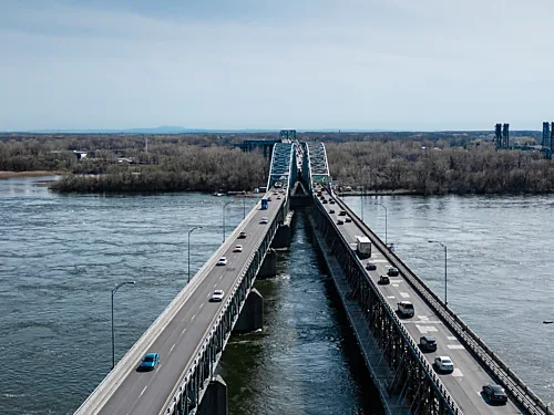 Pont mercier libre de droits